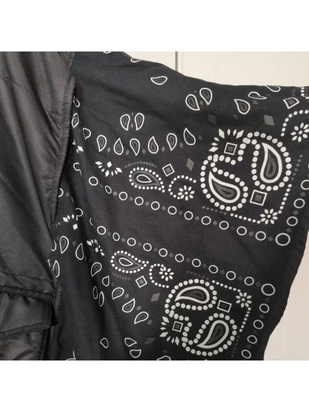 Jonny Cota Bandana Mountain Poncho Adult One Size Black Kimono Full Zip NEW